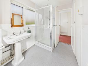 SHOWER ROOM- click for photo gallery